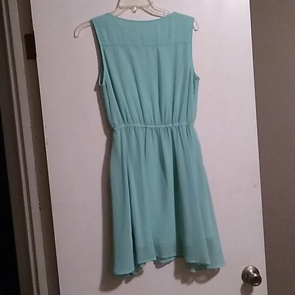 Dress - Picture 2 of 4
